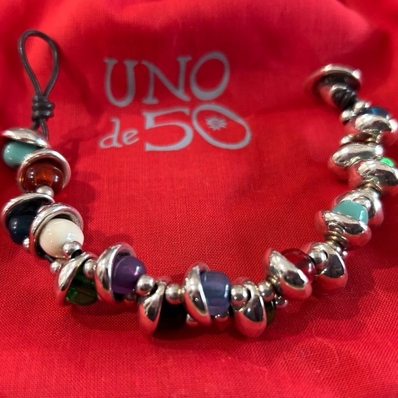UNO de 50 Silver and Multicolor Murano Glass Beaded Bracelet - Picture 3 of 8